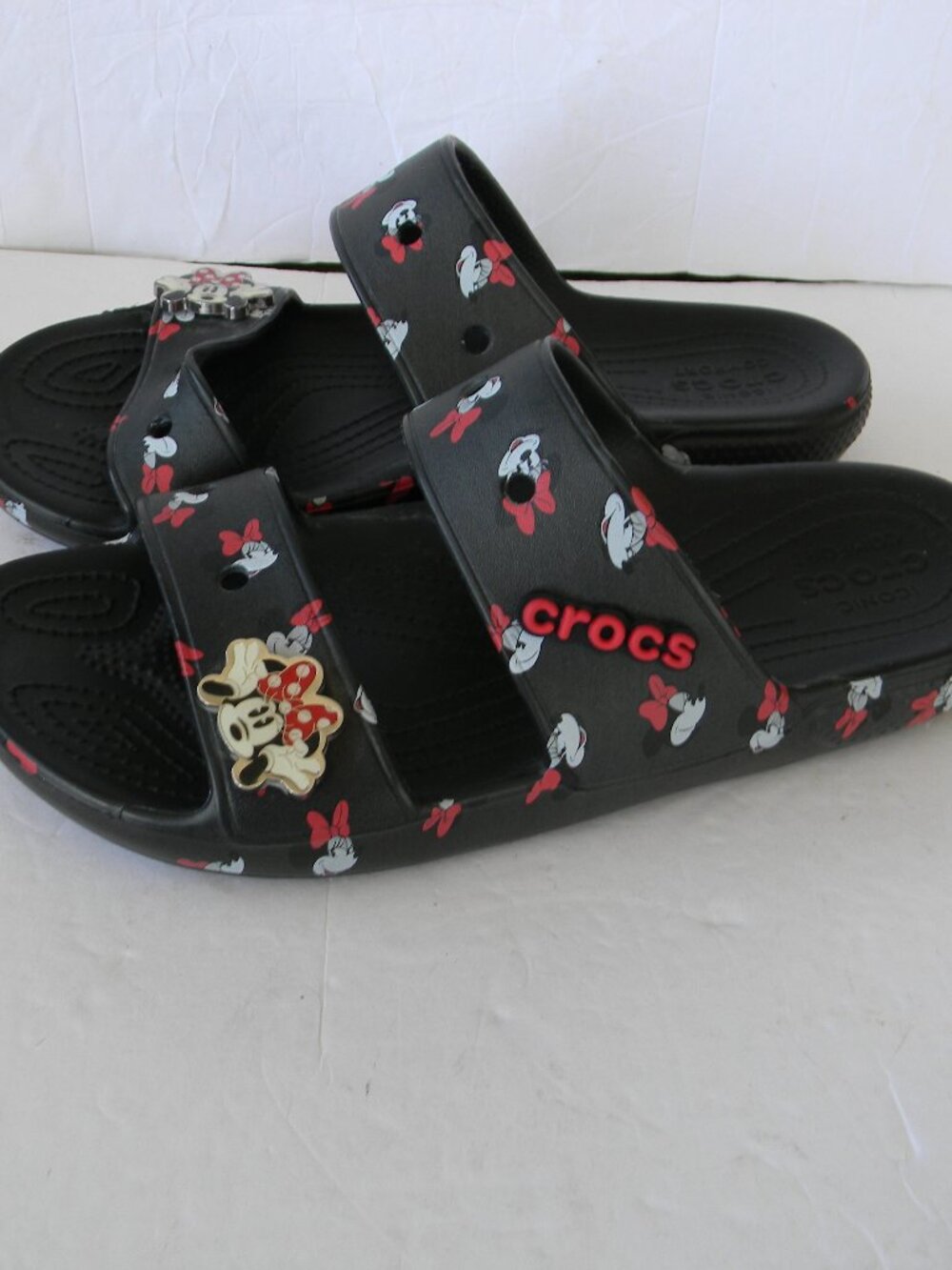 Disney Crocs BLACK/RED Minnie Mouse 2 Strap Sandals W11 M9 MINNIE CHARM